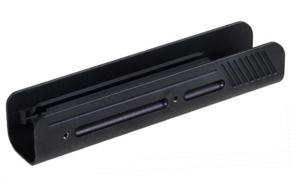 UTG Aluminium Tactical Repetiergriff für Mossberg 500 MNT-HGMB500C